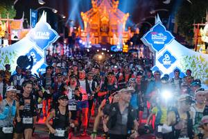 BIB: 9056
                            <button type="button" onclick="openModal(22748853)" class="btn btn-primary btn-sm float-right btn-popup" data-toggle="modal" data-target=".modal-high-quality">
                        <i class="fas fa-shopping-cart"></i> Add to Cart
                    </button>
                                            <button type="button" onclick="isThisMe(22748853, true)" class="btn btn-success btn-sm float-right btn-popup btn-isme hidden" data-toggle="tooltip" data-placement="bottom" title="นี่คือรูปของคุณใช่ไหม คลิกที่นี่เพื่อเอาเข้าอัลบั้ม">
                        <i class="fas fa-plus"></i> Add to album
                    </button>
                    <button type="button" onclick="isThisMe(22748853, false)" class="btn btn-warning btn-sm float-right btn-popup btn-isnotme hidden">
                        <i class="fas fa-ban"></i> Remove from album
                    </button>